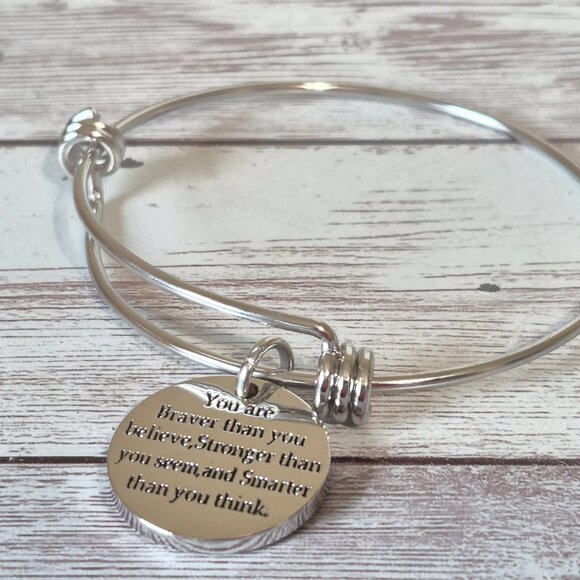 NWT Inspirational Wire Bracelet - You are Braver than you believe - Picture 2 of 4